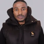 black-arm-attachable-hodded-jacket