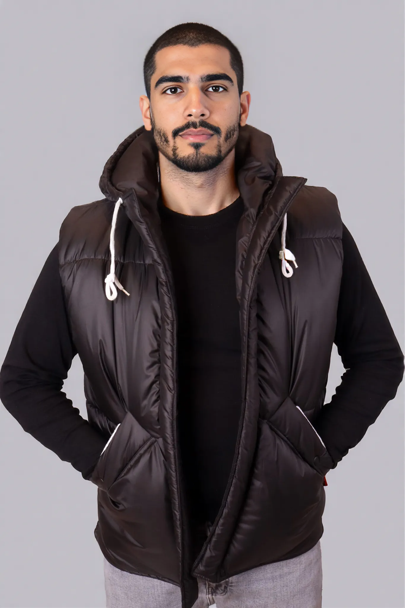 nexus-sleeveless-vest-black